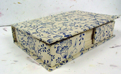 Handmade Lotka Box includes 100 Note Cards