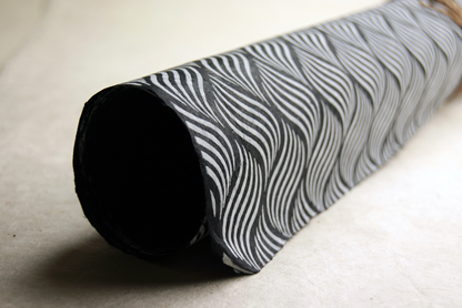 Charcoal Wave Roll