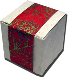 Lotka Seeded Favor Box - Red and Gold